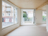 Wood dominates the interior of the house on Konkordiastrasse