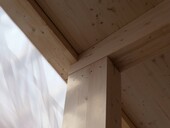 Support beam on support