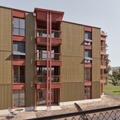 Umfangreiche Holzkonstruktionen