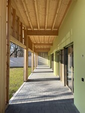 Der Laubengang mit den sichtbaren Unterzügen