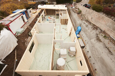 Untergeschoss aus Holz